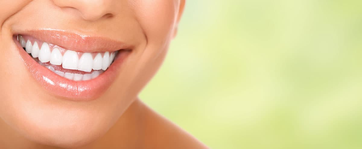 Otras especialidades de nuestra clínica dental en Ourense